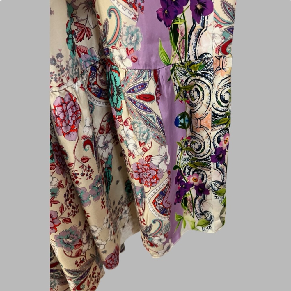 NEW WITH TAG JOHNNY WAS SIZE XL
Beautiful vibrant floral colors - Picture 8 of 13
